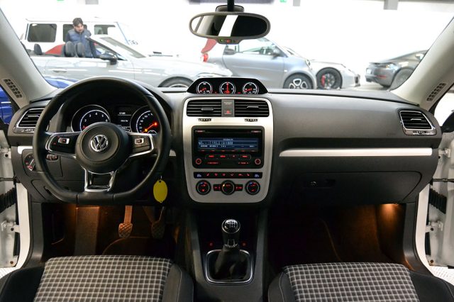 VOLKSWAGEN Scirocco usata, con Alzacristalli elettrici