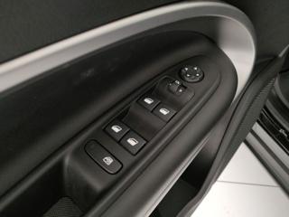JEEP Avenger usata, con Sedile posteriore sdoppiato