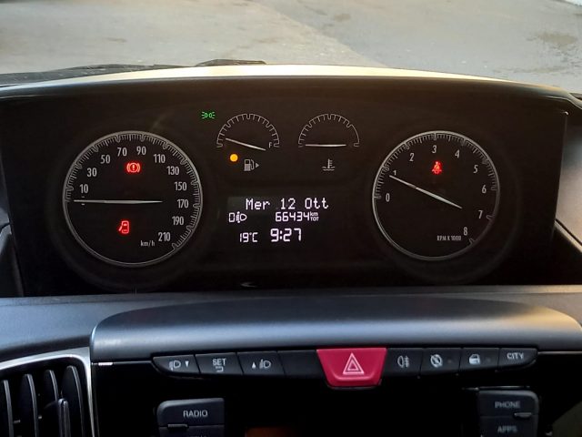 LANCIA Ypsilon usata, con ESP