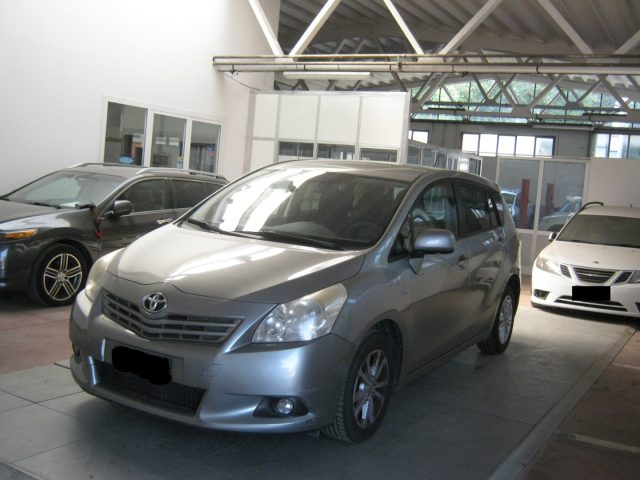 TOYOTA Verso usata, con Airbag laterali