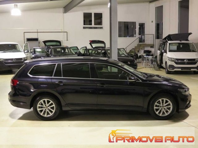VOLKSWAGEN Passat Variant usata, con Cruise Control