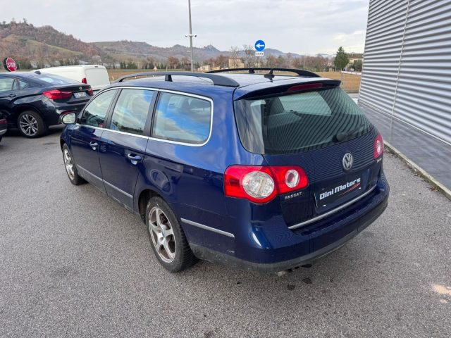 VOLKSWAGEN Passat Variant usata, con Alzacristalli elettrici