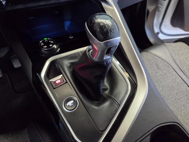 PEUGEOT 3008 usata, con Servosterzo