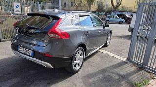 VOLVO V40 Cross Country usata, con Alzacristalli elettrici