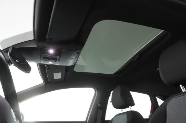 VOLKSWAGEN Taigo usata 18