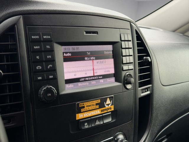 MERCEDES-BENZ Vito usata 12