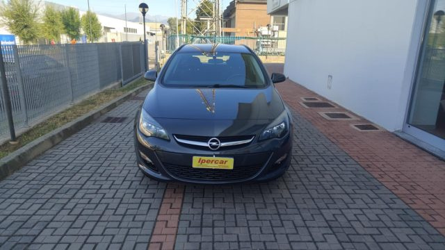 OPEL Astra usata, con Autoradio