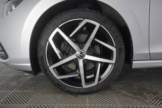 VOLKSWAGEN Golf usata 11