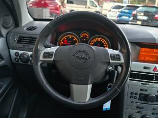 OPEL Astra usata, con Chiusura centralizzata