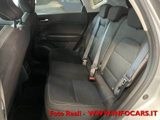 RENAULT Captur usata, con Autoradio