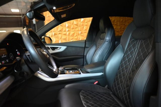AUDI Q8 usata 24