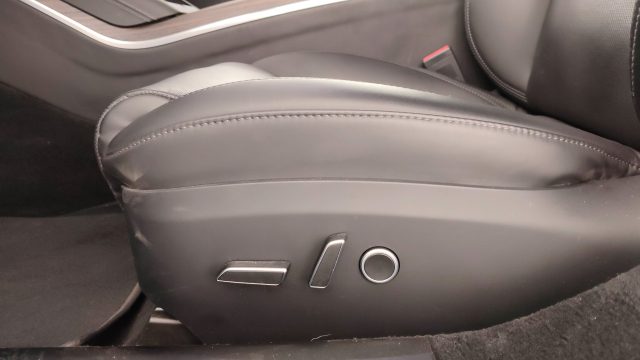 TESLA Model S usata 52