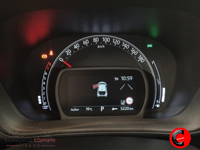 TOYOTA Aygo X usata, con Touch screen