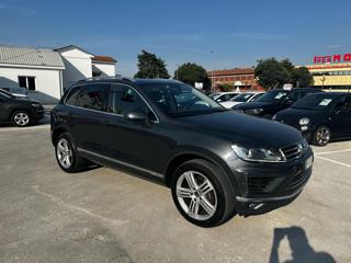 VOLKSWAGEN Touareg usata, con Airbag laterali
