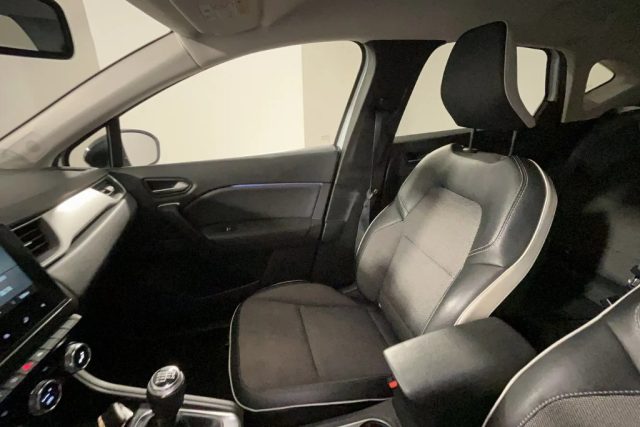 RENAULT Captur usata, con Controllo automatico clima