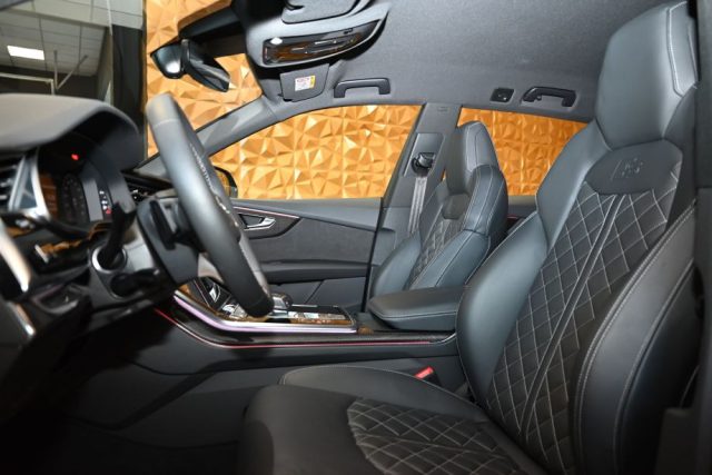 AUDI Q8 usata 34