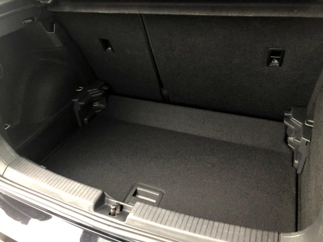VOLKSWAGEN T-Cross usata, con Telecamera per parcheggio assistito