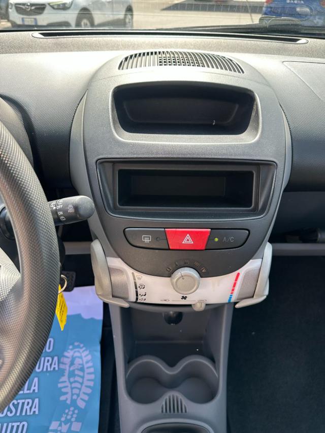 TOYOTA Aygo usata, con Antifurto