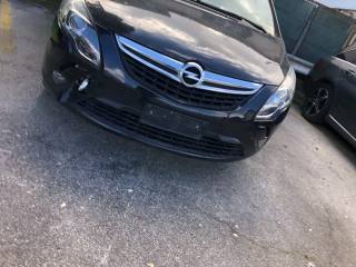 OPEL Zafira Tourer usata, con Airbag laterali