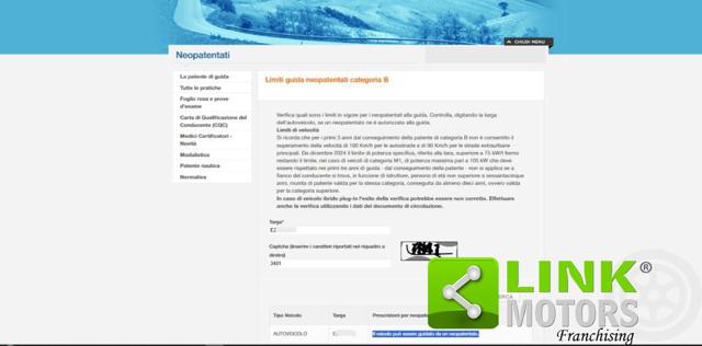 TOYOTA Yaris usata 38