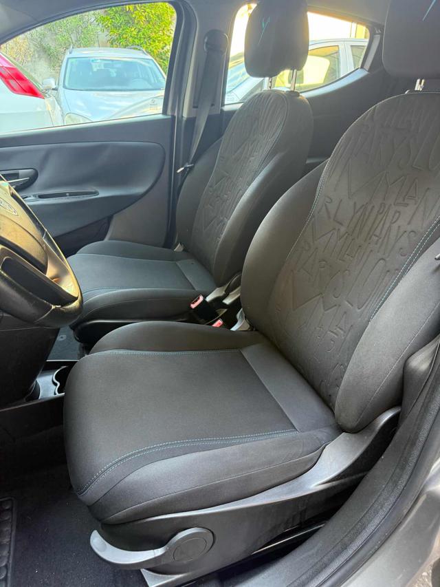 LANCIA Ypsilon usata, con Chiusura centralizzata