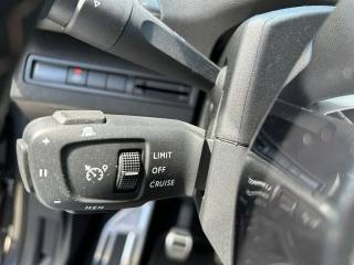 PEUGEOT 5008 usata, con Park Distance Control