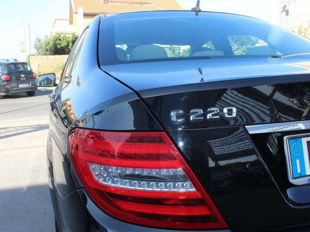 MERCEDES-BENZ C 220 usata, con MP3