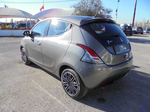 LANCIA Ypsilon usata, con Controllo trazione