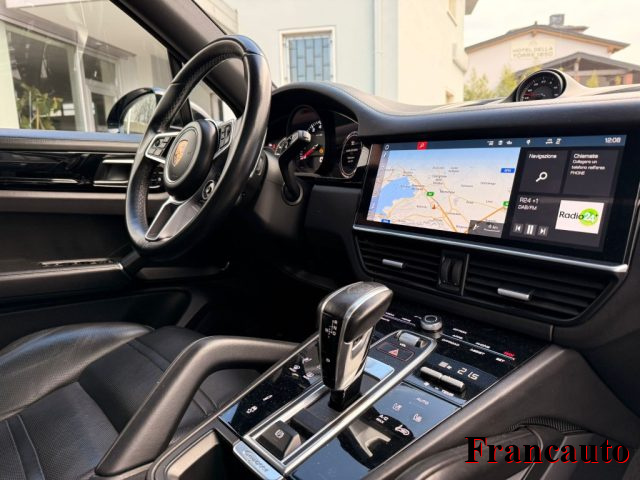 PORSCHE Cayenne usata, con Autoradio