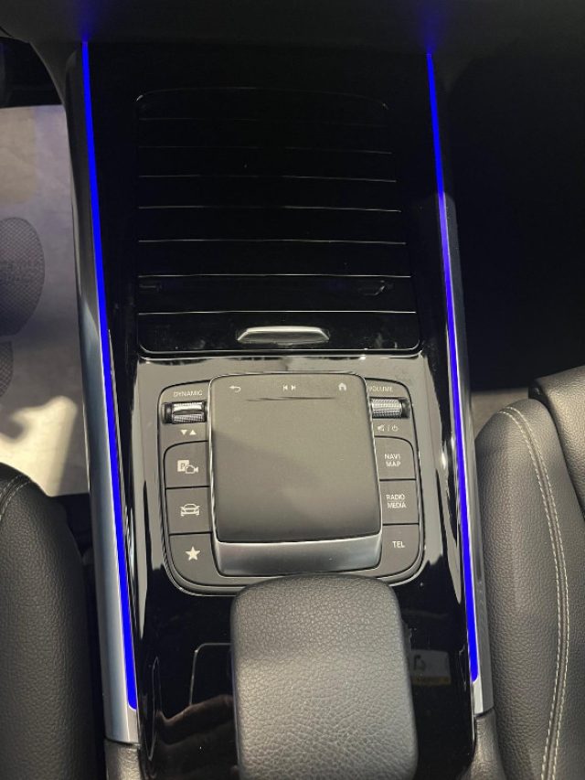 MERCEDES-BENZ GLA 200 usata, con Sistema di navigazione