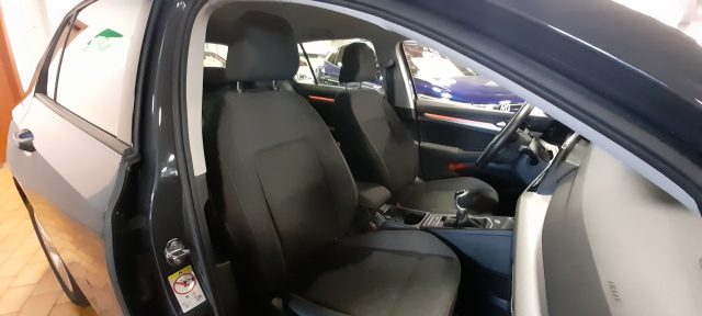 VOLKSWAGEN Golf usata, con Fari LED