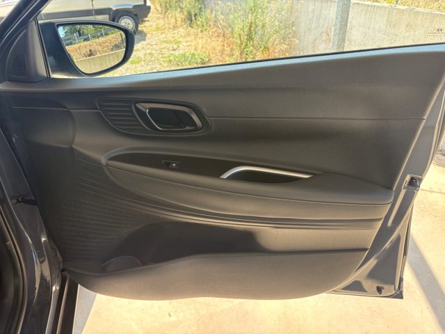 HYUNDAI Bayon usata, con Touch screen
