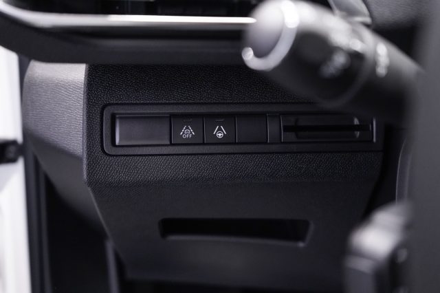 PEUGEOT 3008 usata, con Touch screen