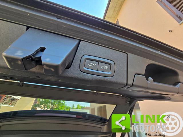 VOLVO XC60 usata, con Climatizzatore automatico, 2 zone