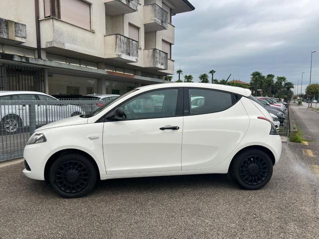 LANCIA Ypsilon usata, con Airbag