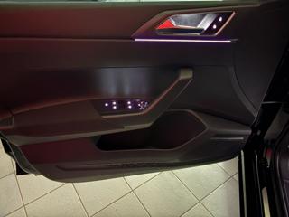 VOLKSWAGEN Taigo usata, con Touch screen