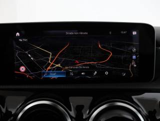 MERCEDES-BENZ A 200 usata, con Specchietti laterali elettrici