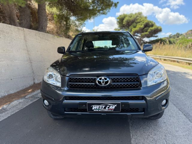 TOYOTA RAV 4 usata, con Airbag Passeggero