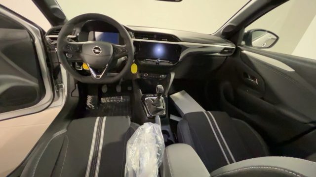 OPEL Corsa usata, con Cruise Control