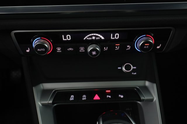 AUDI Q3 usata 11