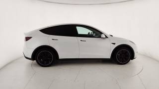 TESLA Model Y usata, con USB