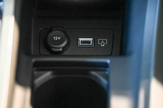 PEUGEOT 308 usata, con Volante in pelle