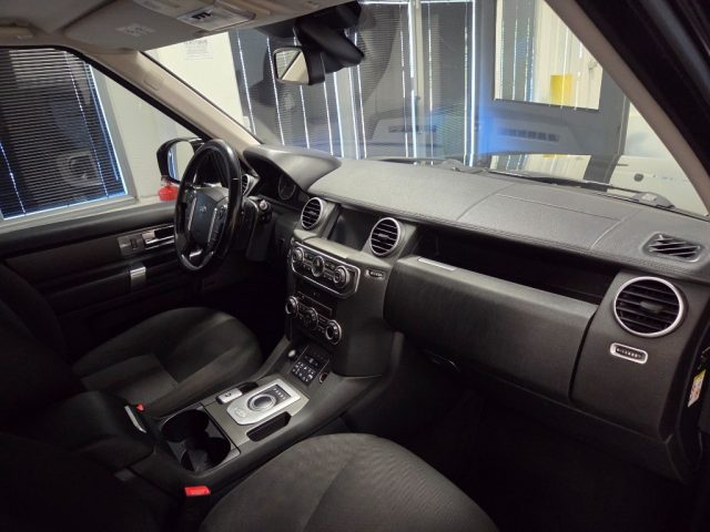 LAND ROVER Discovery usata, con Controllo trazione