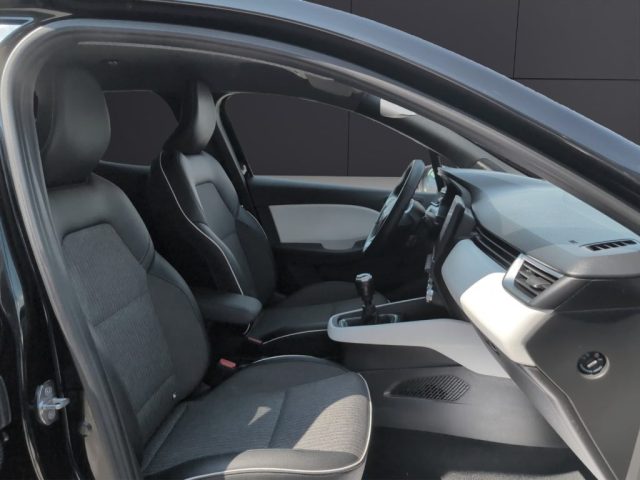 RENAULT Clio usata, con Climatizzatore