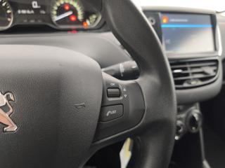 PEUGEOT 208 usata, con Sedile posteriore sdoppiato