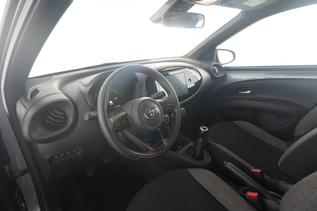 TOYOTA Aygo X usata 7