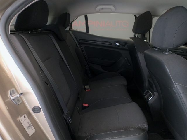 RENAULT Megane usata 17