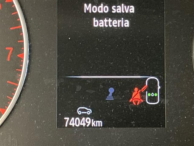 RENAULT Clio usata 14