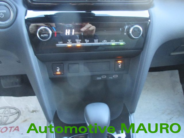 TOYOTA Yaris Cross usata, con Sistema di navigazione