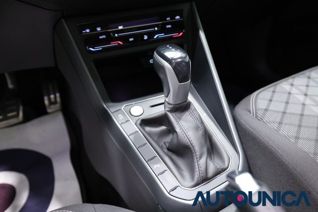 VOLKSWAGEN Taigo usata, con Autoradio digitale